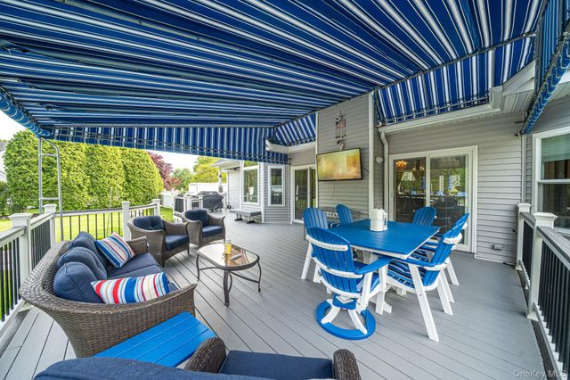 41 Paige Lane, Moriches, NY 11955