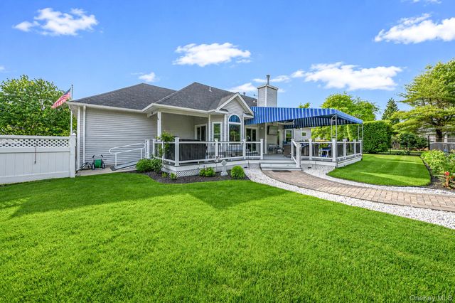 41 Paige Lane, Moriches, NY 11955