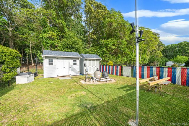 41 Paige Lane, Moriches, NY 11955