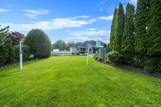 41 Paige Lane, Moriches, NY 11955