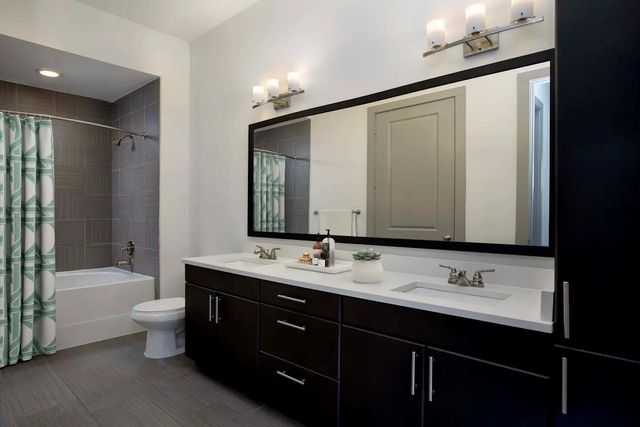 3939 W Alabama ST 2-413, Houston, TX 77027