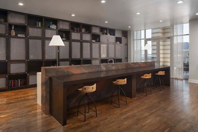 3939 W Alabama ST 2-413, Houston, TX 77027