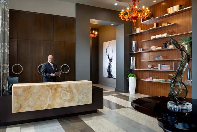 3939 W Alabama ST 2-413, Houston, TX 77027
