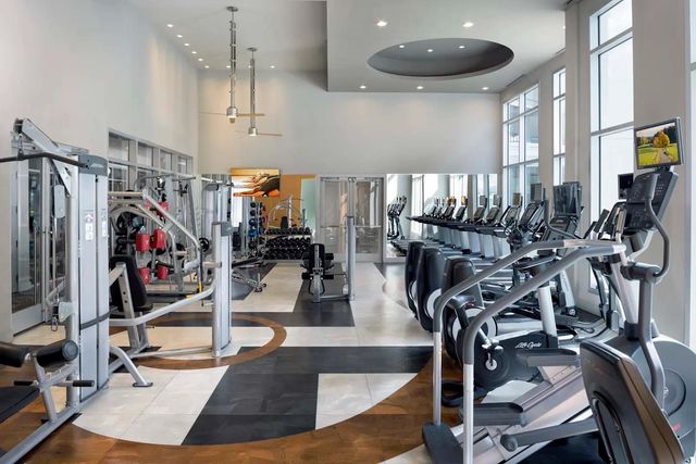 3939 W Alabama ST 2-413, Houston, TX 77027