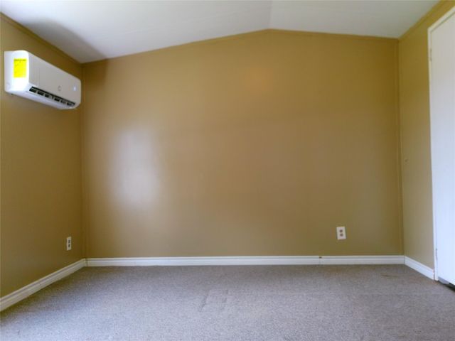 2501 Mcdonald Road, Oyster Creek, TX 77541