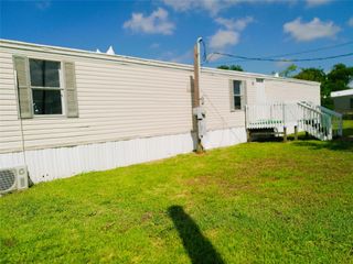 2501 Mcdonald Road, Oyster Creek, TX 77541