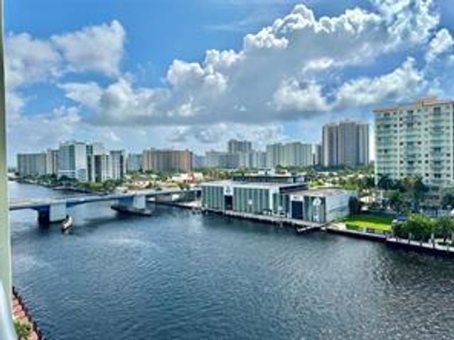 2900 NE 30th Street K9, Fort Lauderdale, FL 33306
