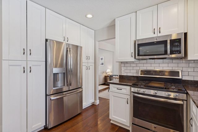 9145 Belvedere Drive, Eden Prairie, MN 55347