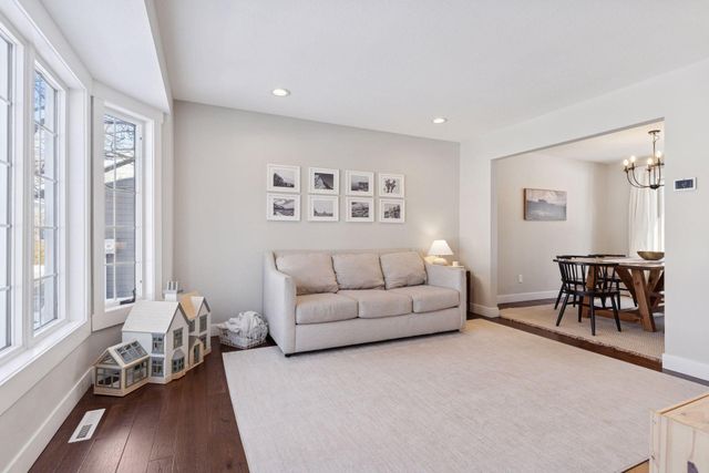 9145 Belvedere Drive, Eden Prairie, MN 55347