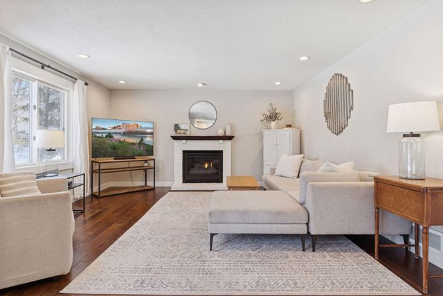 9145 Belvedere Drive, Eden Prairie, MN 55347