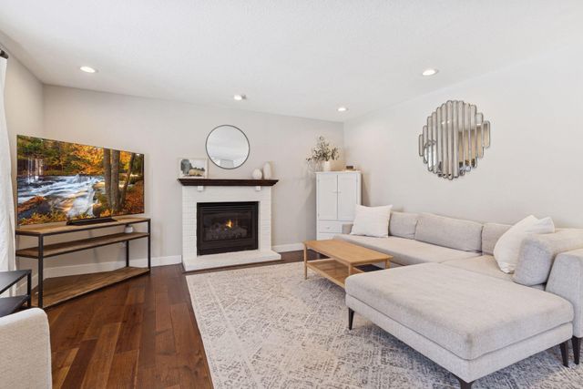 9145 Belvedere Drive, Eden Prairie, MN 55347