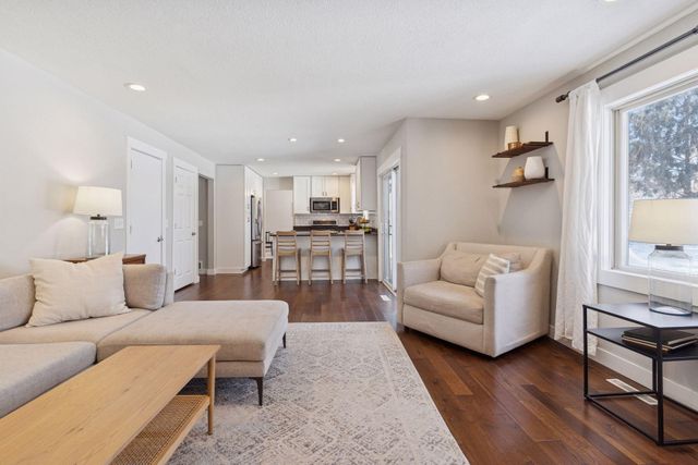 9145 Belvedere Drive, Eden Prairie, MN 55347