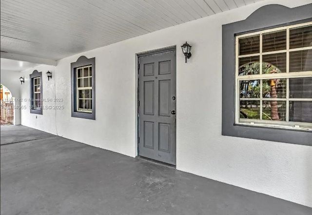 936 NE 132nd Street, North Miami, FL 33161