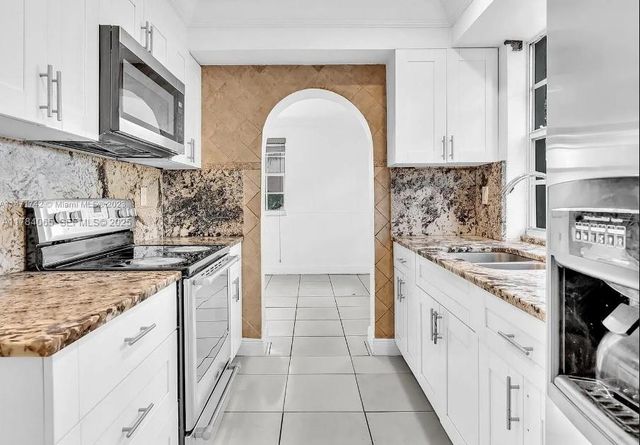 936 NE 132nd Street, North Miami, FL 33161