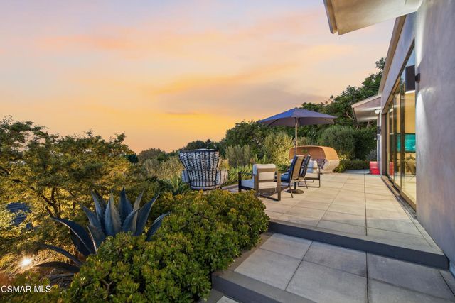 2800 Lynnview Street, Newbury Park, CA 91320