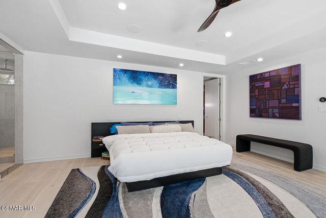 2800 Lynnview Street, Newbury Park, CA 91320