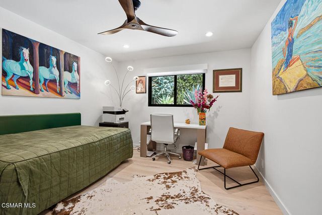 2800 Lynnview Street, Newbury Park, CA 91320