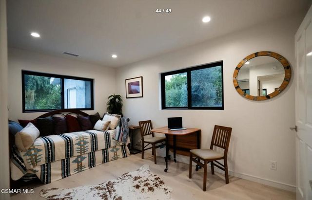 2800 Lynnview Street, Newbury Park, CA 91320