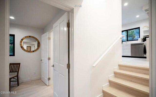2800 Lynnview Street, Newbury Park, CA 91320