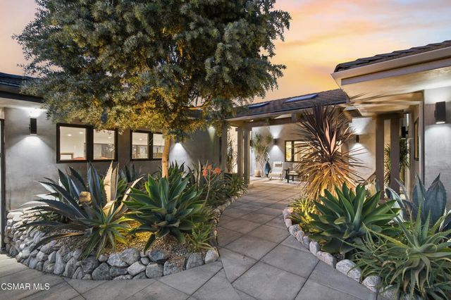 2800 Lynnview Street, Newbury Park, CA 91320