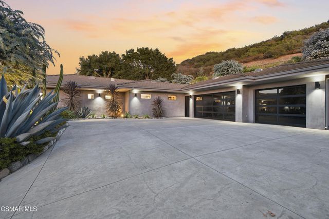 2800 Lynnview Street, Newbury Park, CA 91320