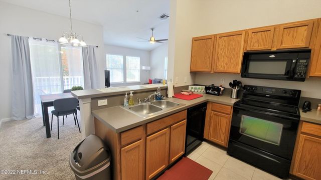 2200 MARSH HAWK Lane 309, Fleming Island, FL 32003