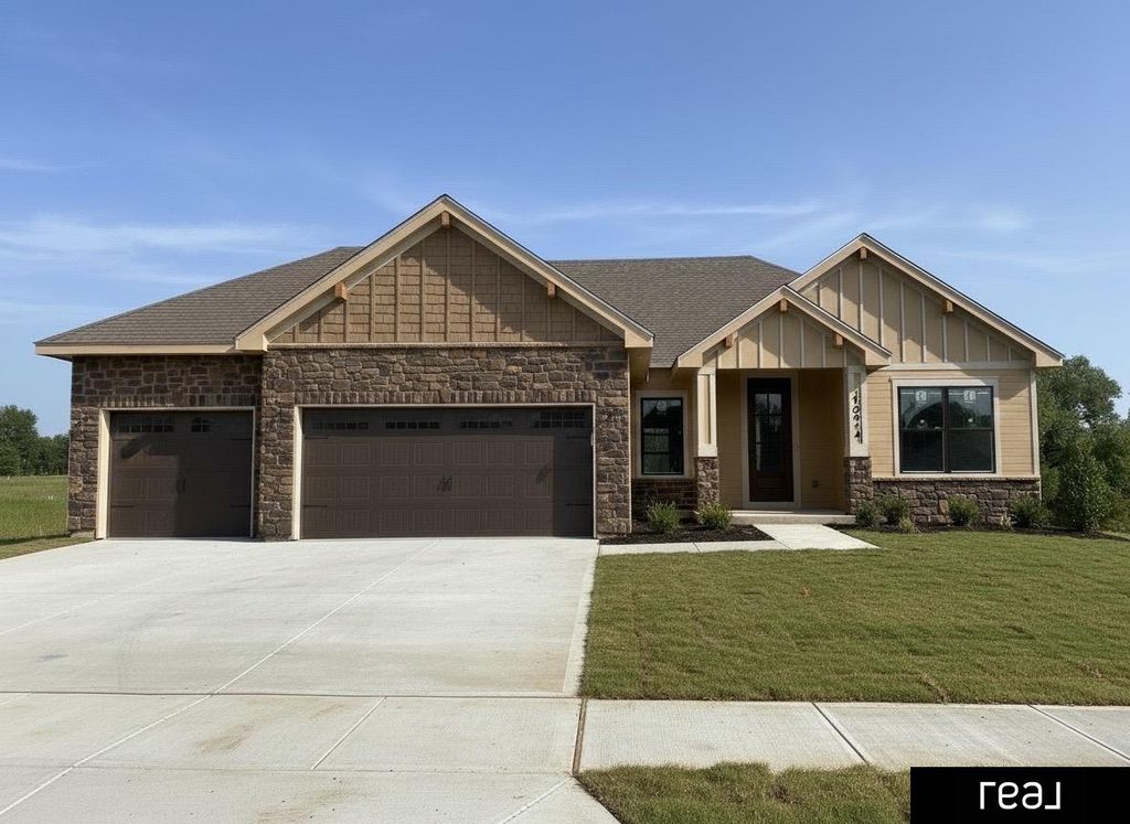 10914 Portage Drive, Papillion, NE 68046