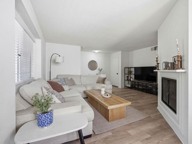 26914 Flo Lane 443, Canyon Country (santa Clarita), CA 91351