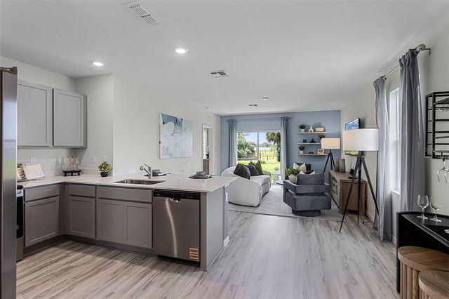 5717 SOMERSET DRIVE, Haines City, FL 33844