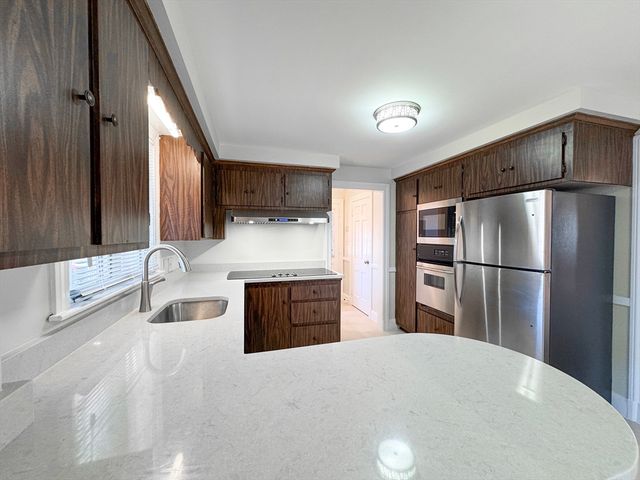 40 Walter Street 1, Lynn, MA 01902