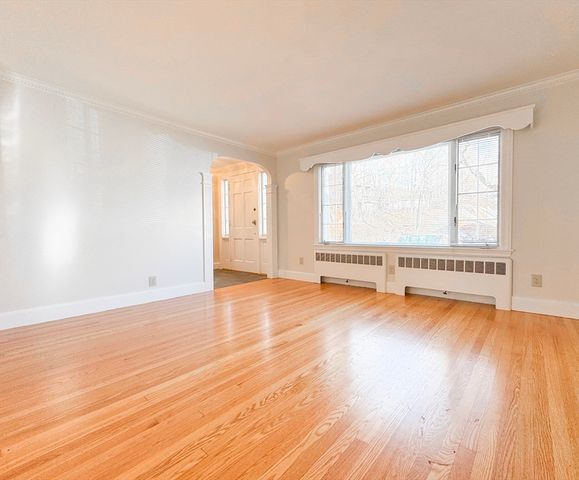 40 Walter Street 1, Lynn, MA 01902