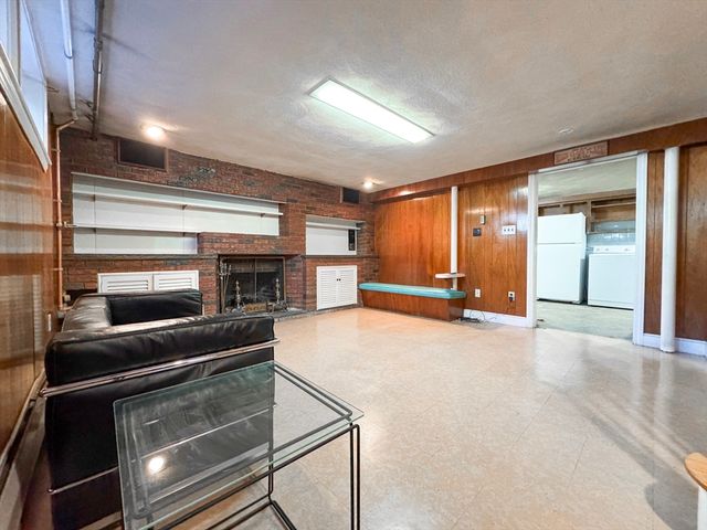 40 Walter Street 1, Lynn, MA 01902