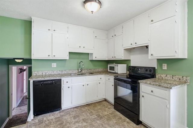 941 Cochise Trail, Conyers, GA 30094