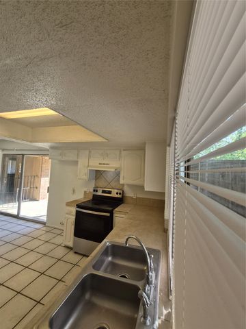 1912 Forestdale Drive, Richardson, TX 75081