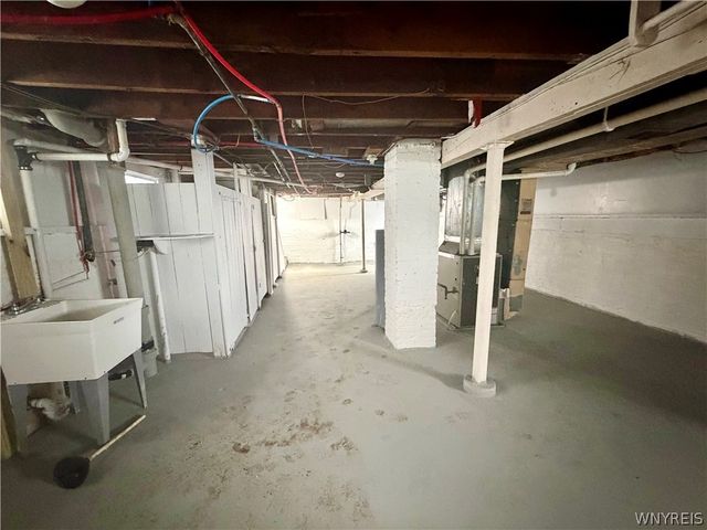 484 Dartmouth Avenue, Buffalo, NY 14215