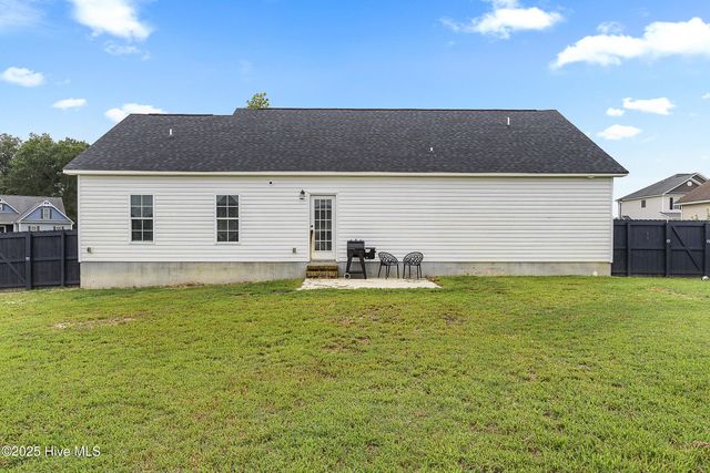 123 Cypress Manor Court, Jacksonville, NC 28540