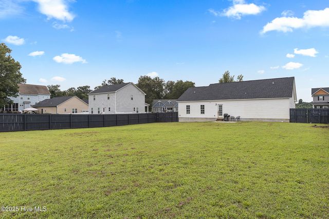 123 Cypress Manor Court, Jacksonville, NC 28540