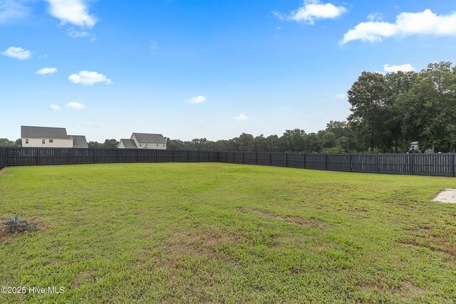 123 Cypress Manor Court, Jacksonville, NC 28540