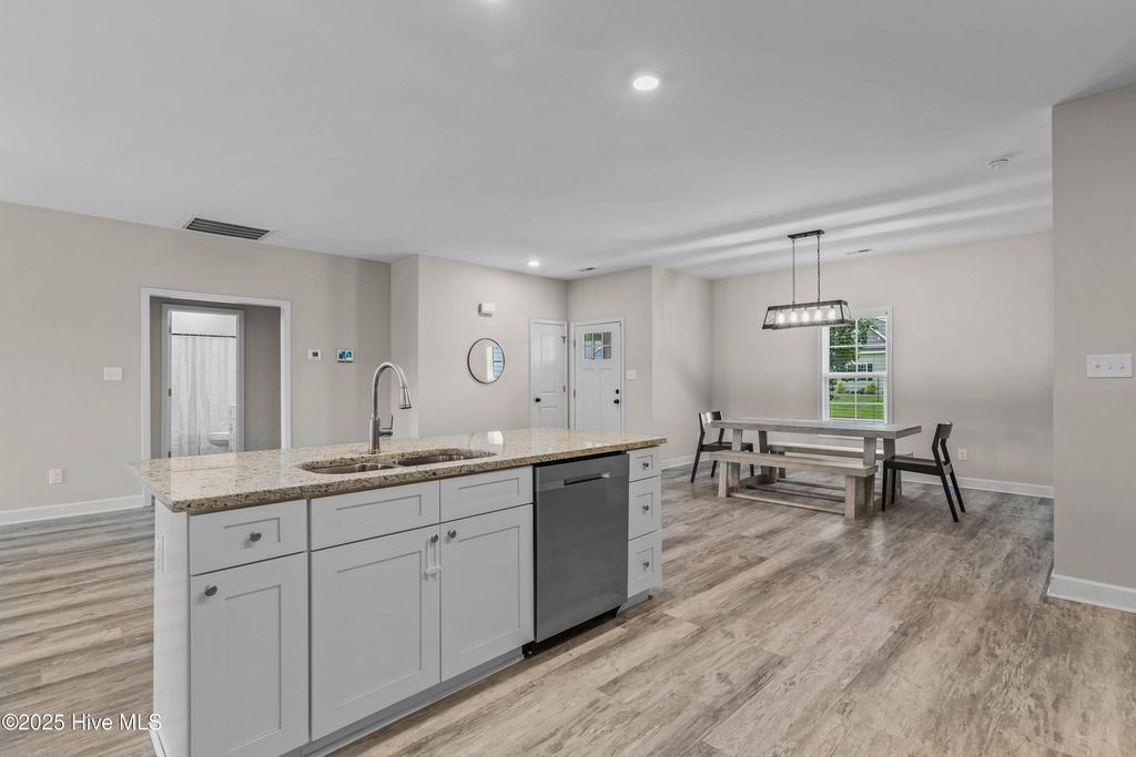 123 Cypress Manor Court, Jacksonville, NC 28540