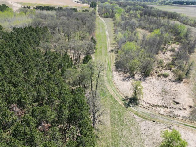 33352 County 28, Motley, MN 56466
