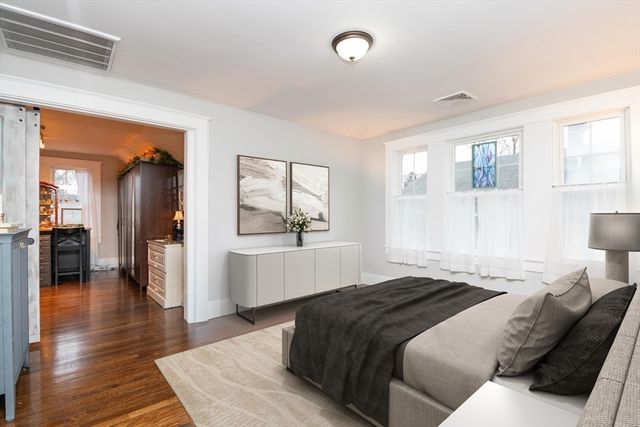 83 Orange Street 2, Boston, MA 02131