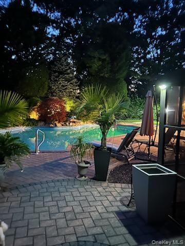 24 Sal Court, Bohemia, NY 11716