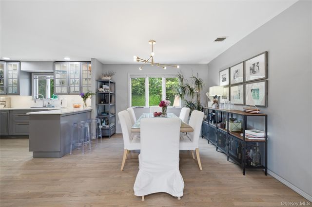 24 Sal Court, Bohemia, NY 11716