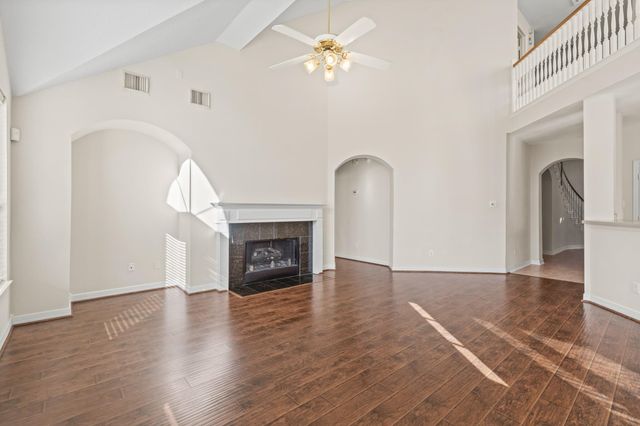 5819 Brook Bend Drive, Sugar Land, TX 77479