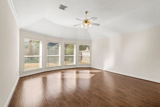 5819 Brook Bend Drive, Sugar Land, TX 77479