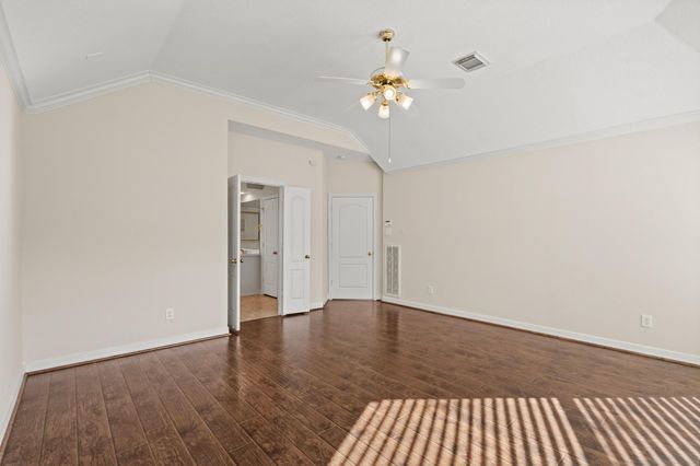 5819 Brook Bend Drive, Sugar Land, TX 77479