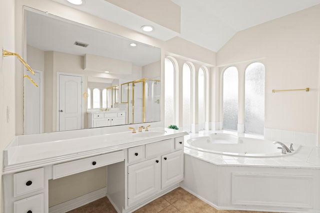 5819 Brook Bend Drive, Sugar Land, TX 77479