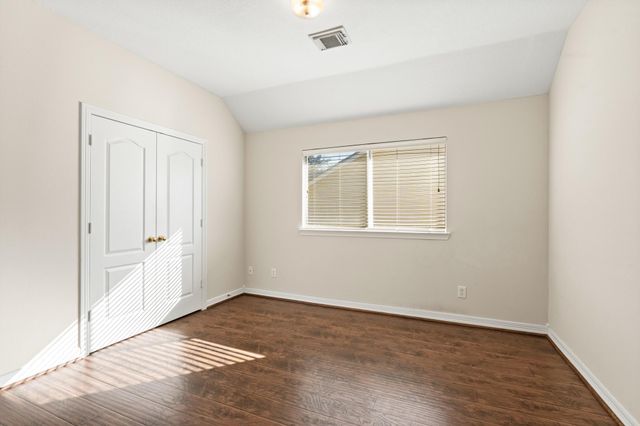 5819 Brook Bend Drive, Sugar Land, TX 77479