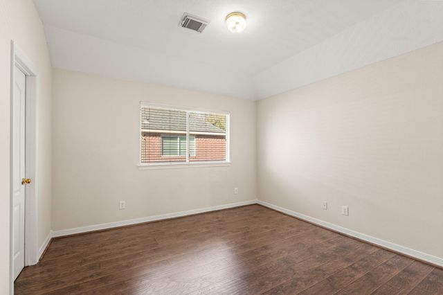 5819 Brook Bend Drive, Sugar Land, TX 77479