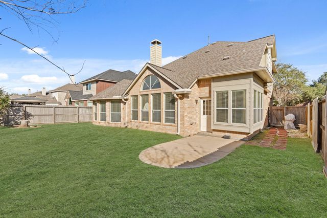 5819 Brook Bend Drive, Sugar Land, TX 77479